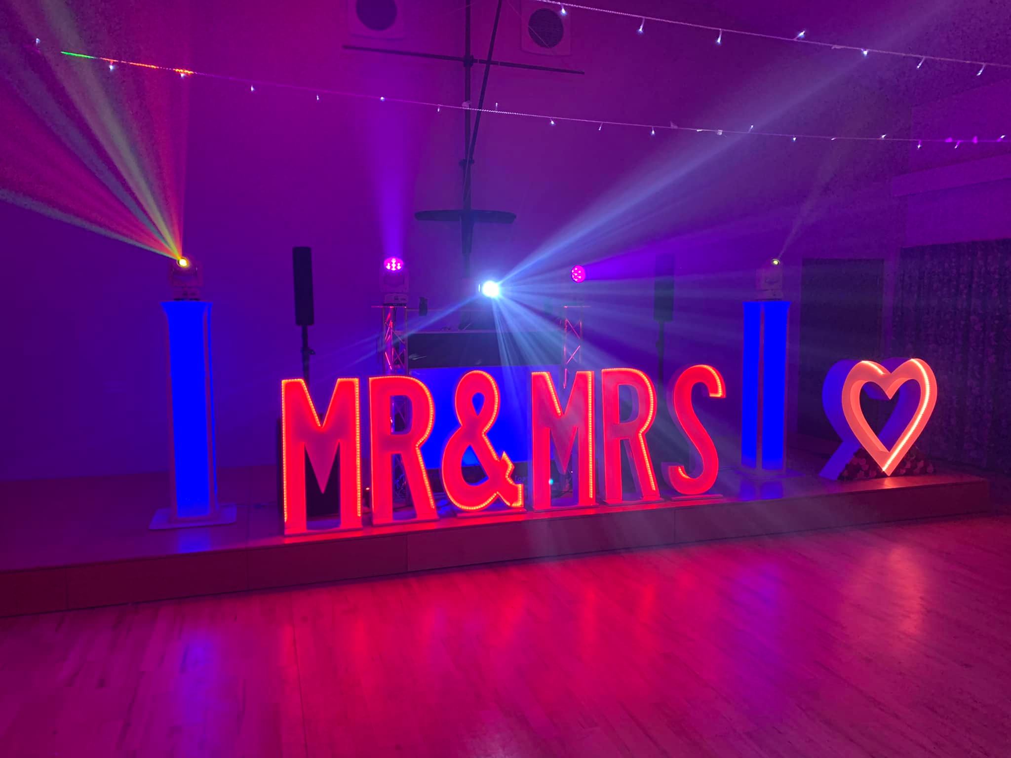 Mr and Mrs lights